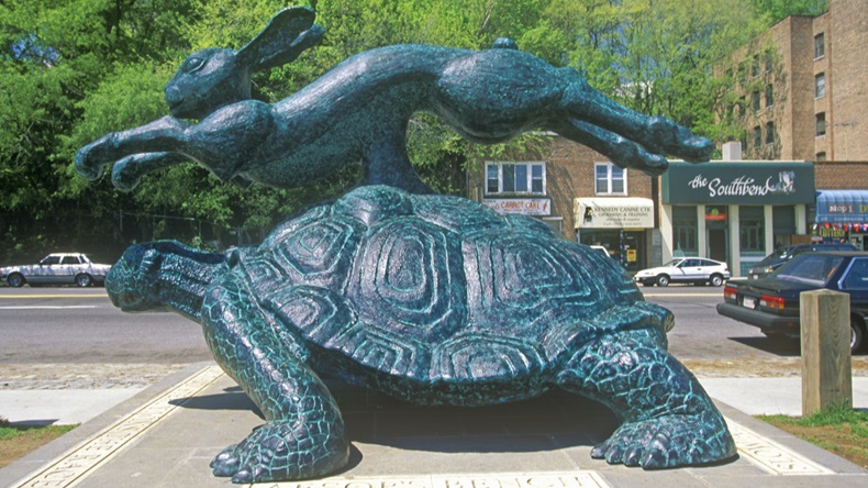 YONKERS, NY - CIRCA 1990's: Sculpture of race between the tortoise and hare from Aesop's Bench, Yonkers, NY - Image 